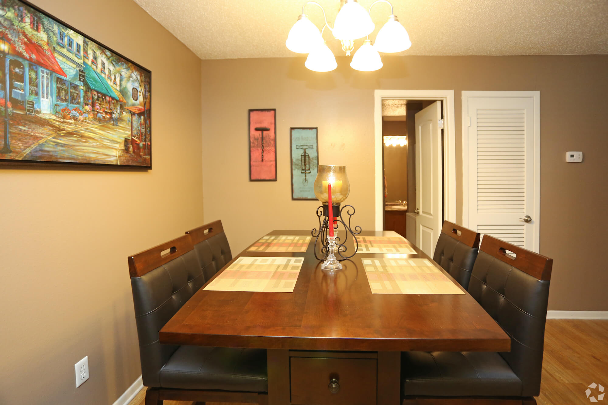 Arbors of Boerne Apartments dining room.